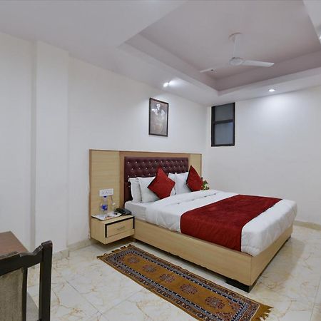 Hotel Hari International - Noida Sector 11 外观 照片