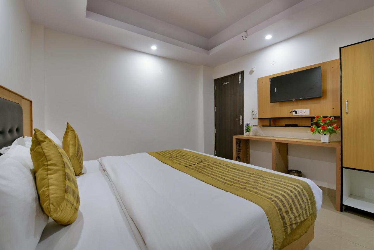 Hotel Hari International - Noida Sector 11 外观 照片