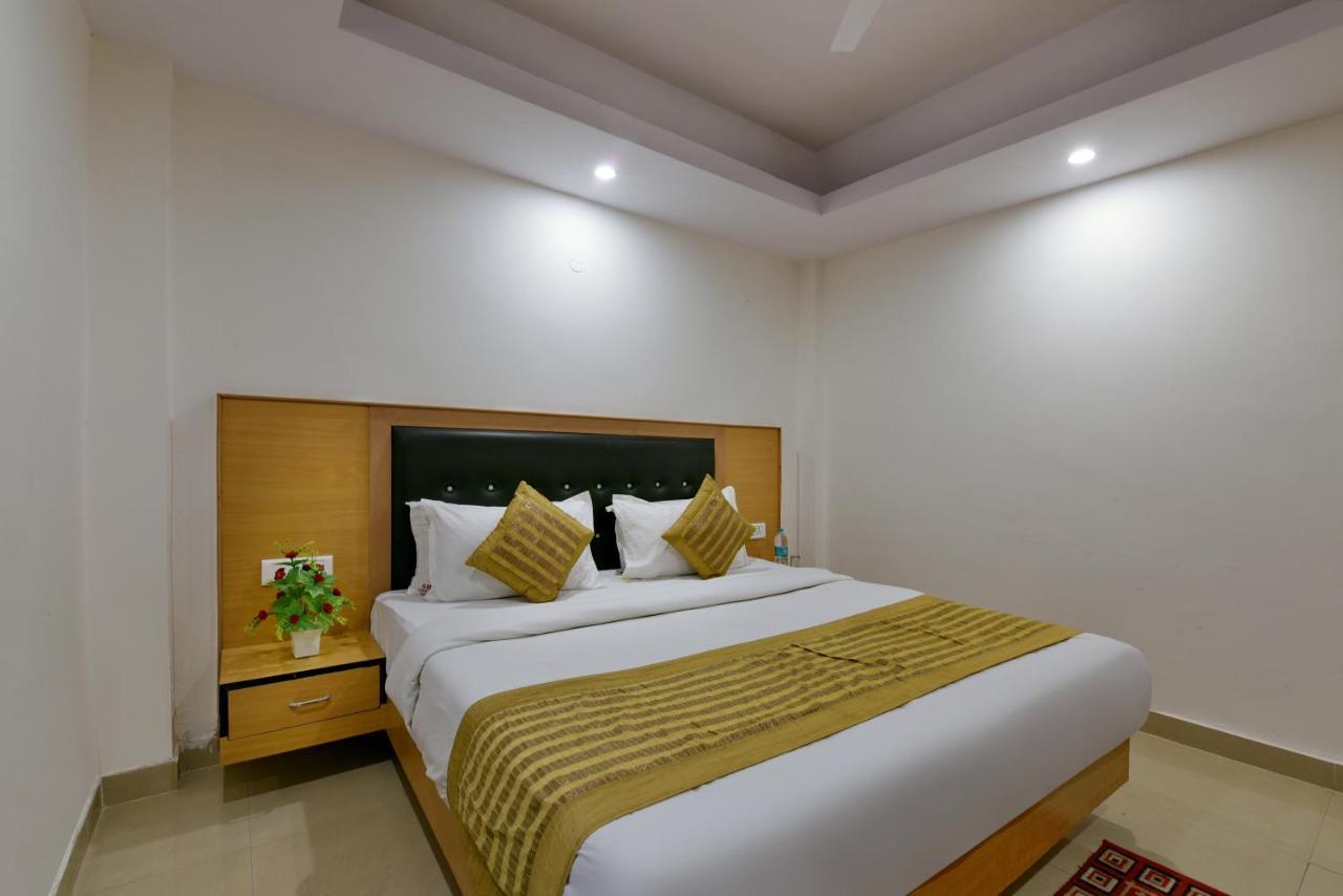 Hotel Hari International - Noida Sector 11 外观 照片