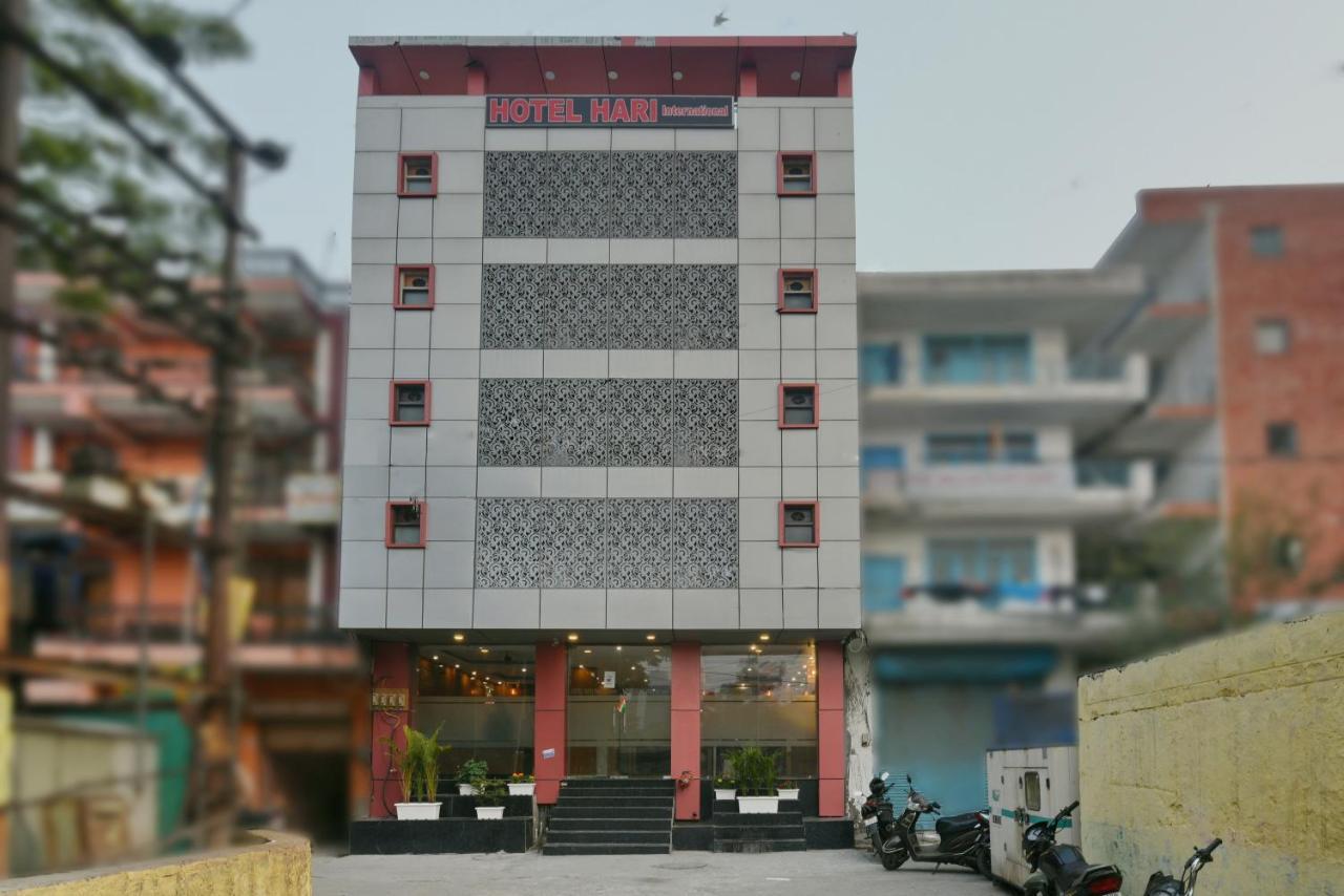 Hotel Hari International - Noida Sector 11 外观 照片